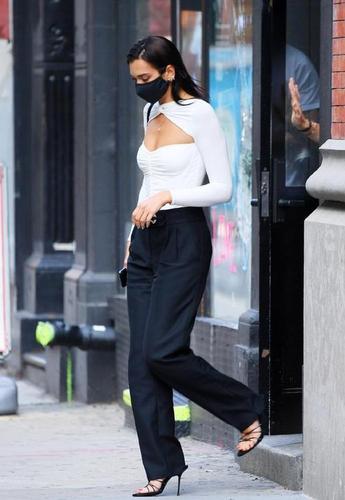 dua lipa 身高截图