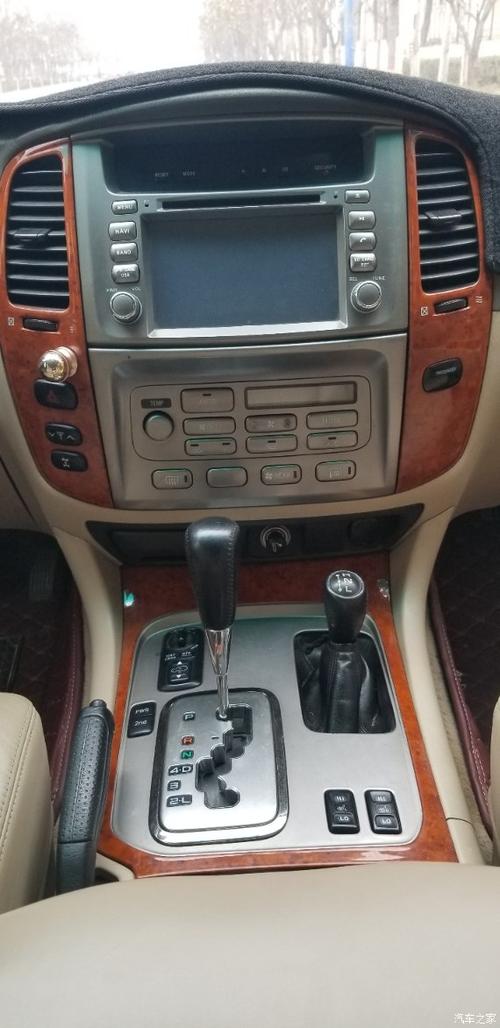 陆巡LC100中控功能详解图