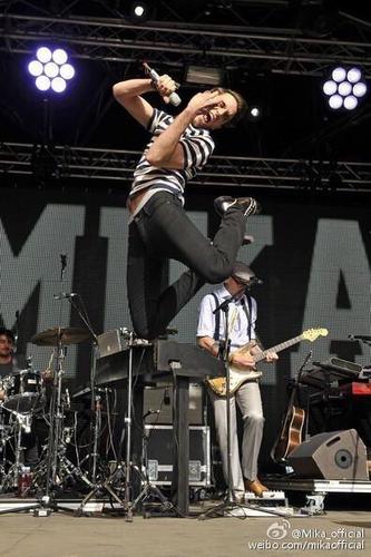 mika 歌手