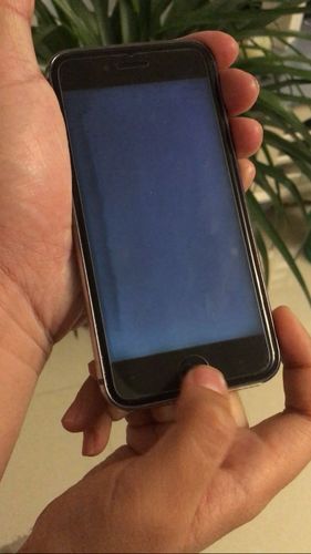 苹果手机过一会就灰屏