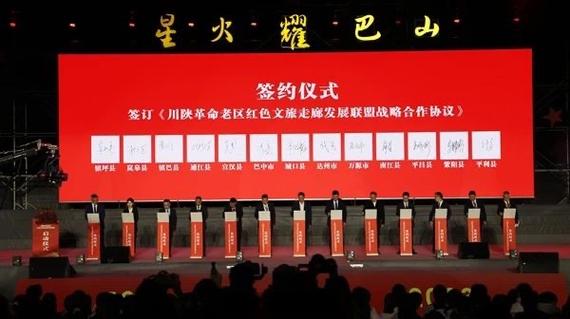 联盟四周有红色框弄不了视角