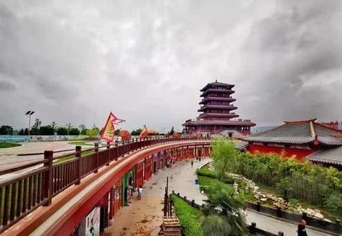 宝鸡三国小镇值得去吗