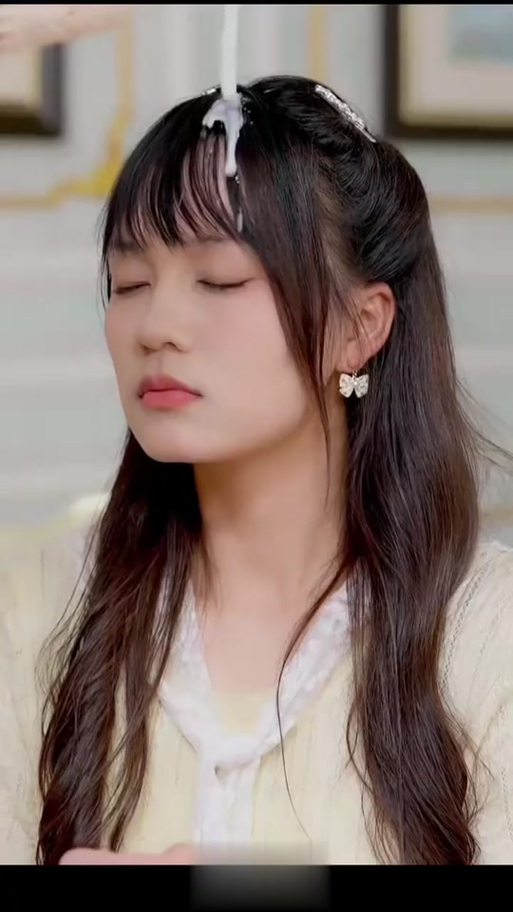 短剧《三人游戏》在线观看截图