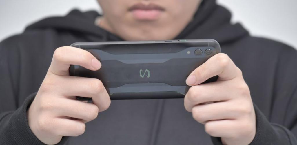 黑鲨2一直显示充电口潮湿怎么办