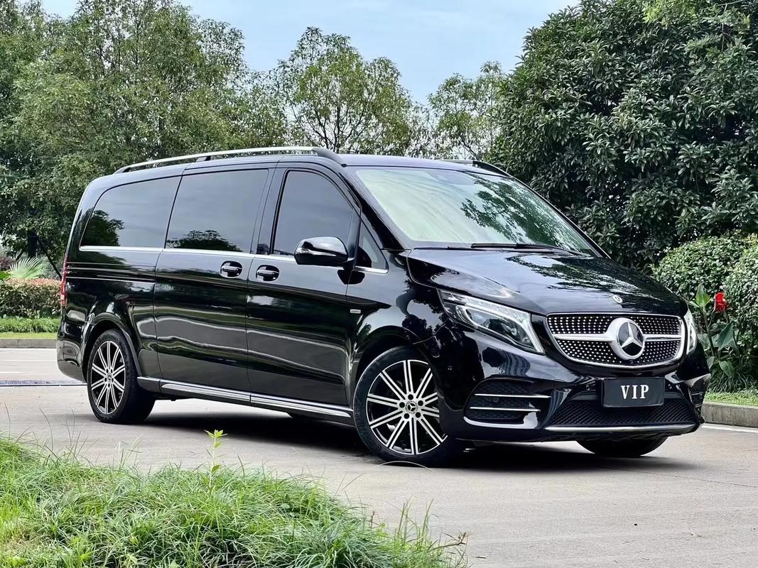 奔驰豪华商务车