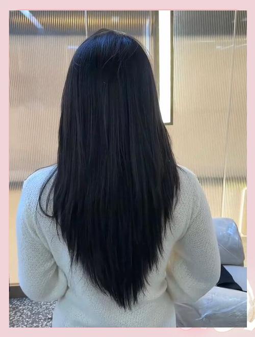 自己剪v型发尾