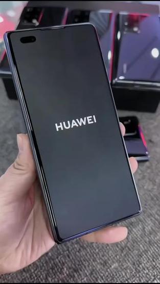 华为双折叠手机
