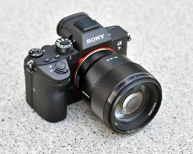 索尼a7r3属于什么级别相机