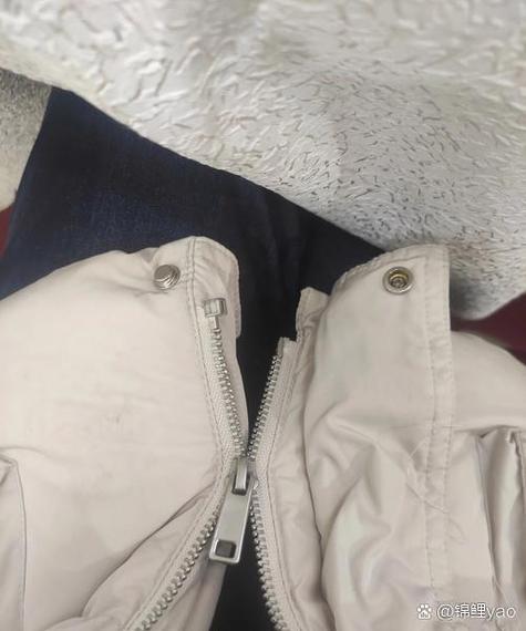 羽绒服拉链坏了能换吗图标
