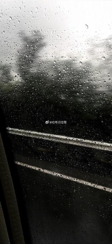 朋友圈发的位置是灰色