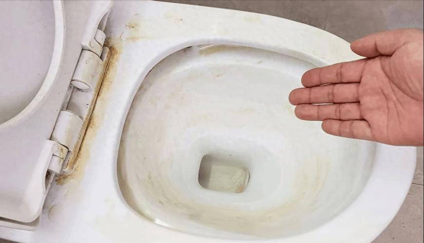 马桶不往下冲,一按水就满