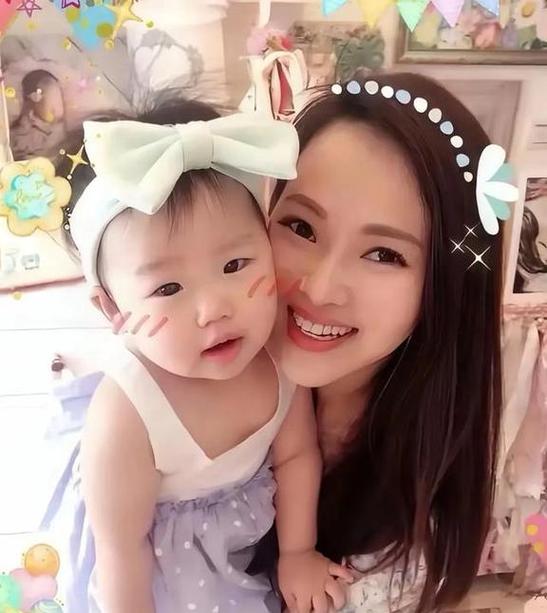 小米粒是伊能静多少岁生的