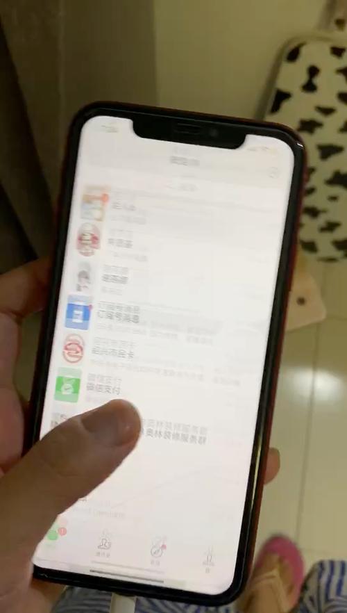 手机摔了屏幕抖动一有重影图标