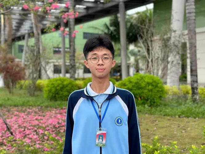 琼海学校师附高中学校怎样