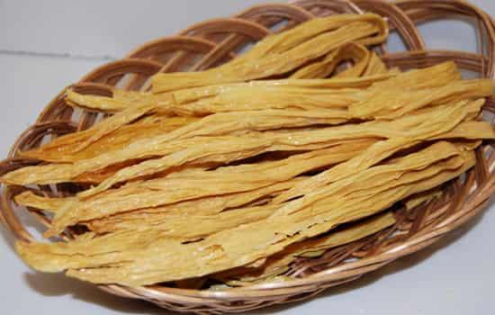 干腐竹有一点发霉了还能吃吗