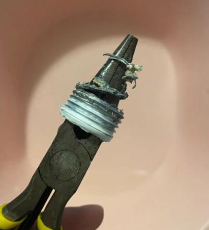 水龙头断在水管里如何轻松拿出