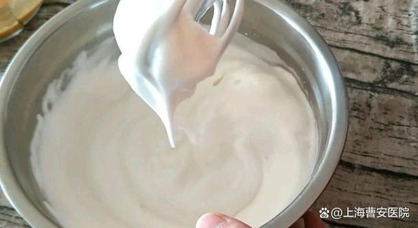 蛋青怎么能打成奶油壮