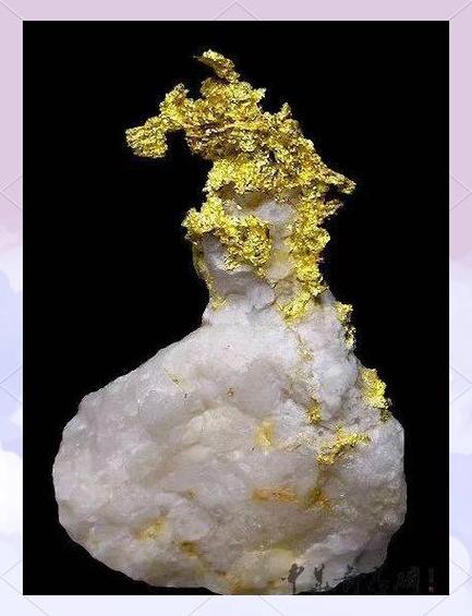 粗金块能自然生成吗