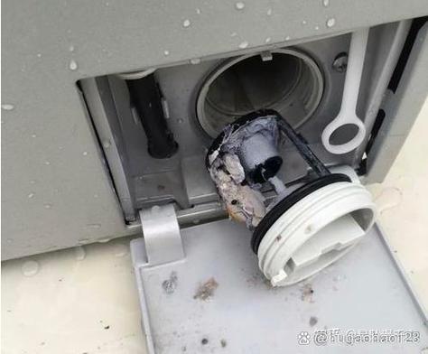 滚筒洗衣机清理过滤网