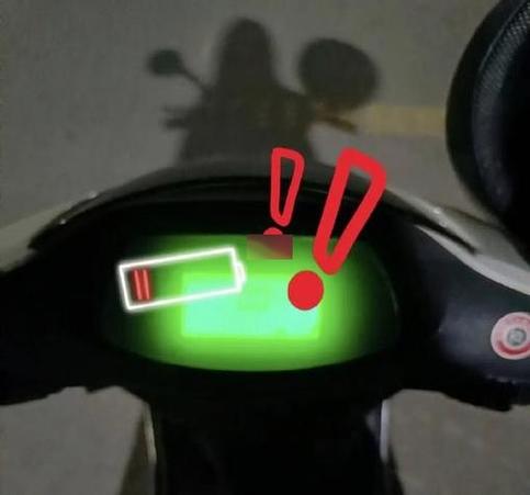 电动车电瓶充不进去电亮绿灯图标