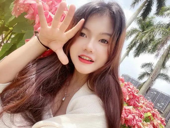 有钱花广告女主角抖音图标