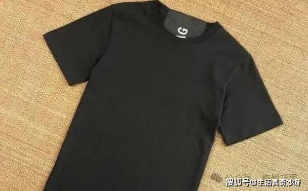 黑色衣服怎么恢复原来的颜色