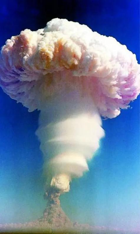 第一颗氢弹爆炸