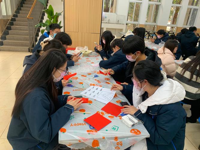 拜访冬堡学院怎么完成