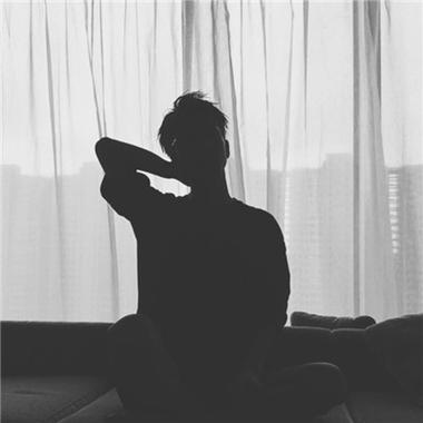 陌陌卸载了头像是灰的吗