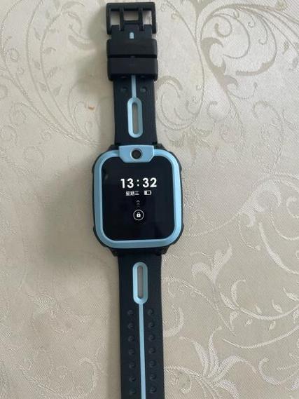 小天才电话手表怎么存照片