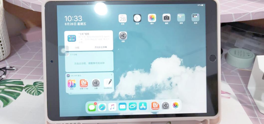 平板电脑屏幕有白点怎么回事
