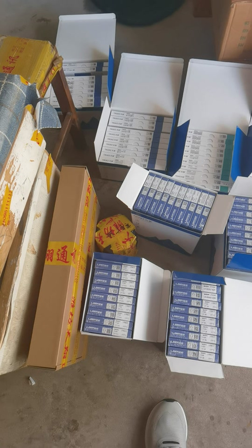 手机可以打包照片吗
