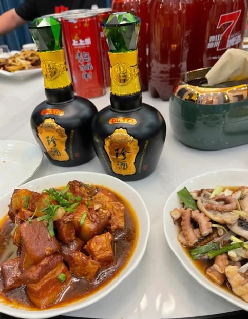 我黑旗舰队资源交易5瓶好酒