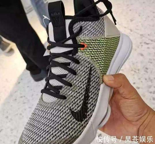 詹姆斯上脚见证4