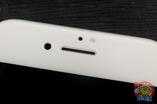 iphone8距离感应器是哪一个