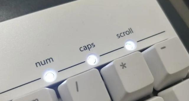 macbook大写键灯不亮