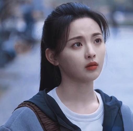 杨超越的真实和善良截图
