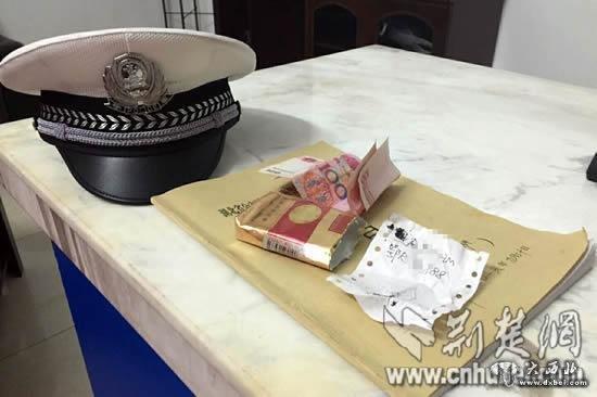 扫烟盒被警察抓了要判多久
