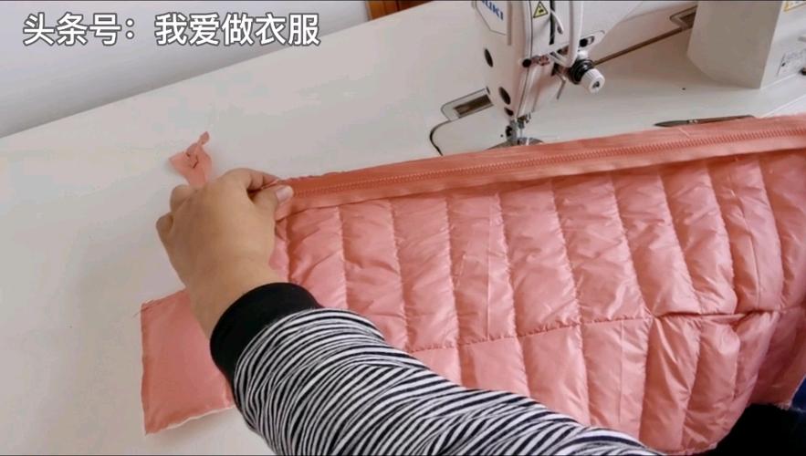 羽绒服拉链改扣子最简易方法游戏截图