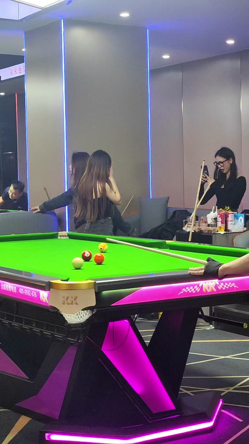 正经女孩能去台球厅吗