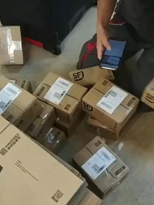 顺丰签收后再录开箱视频截图