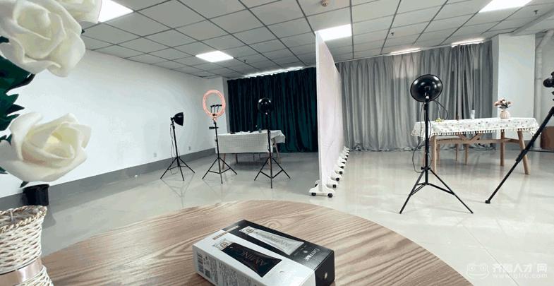 派派总公司电话截图