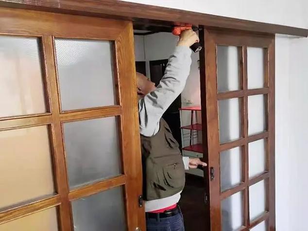 电动推拉门维修
