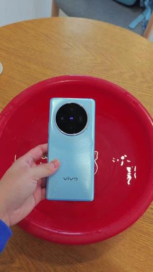 vivox100防水吗图标