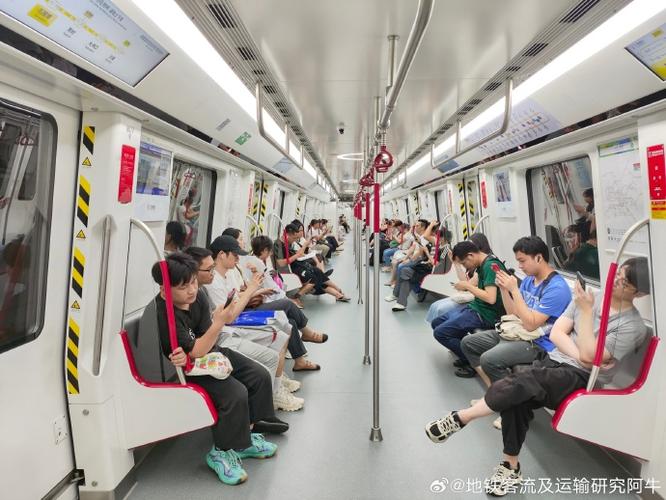 广州地铁有几个车厢