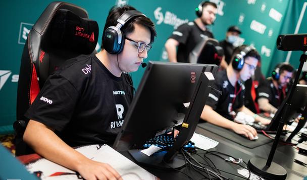 csgo怎么开控制台踢电脑人