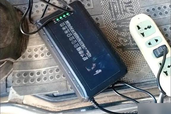 电车充电突然停电不拔可以吗