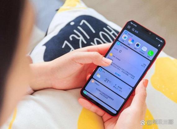 手机屏幕出现白光原因缩略图