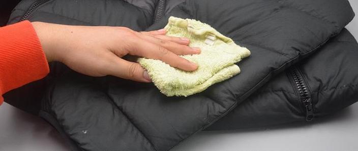 白羽绒服被染色用白醋
