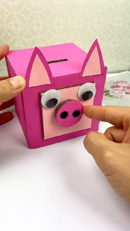 手工存钱罐小学学生